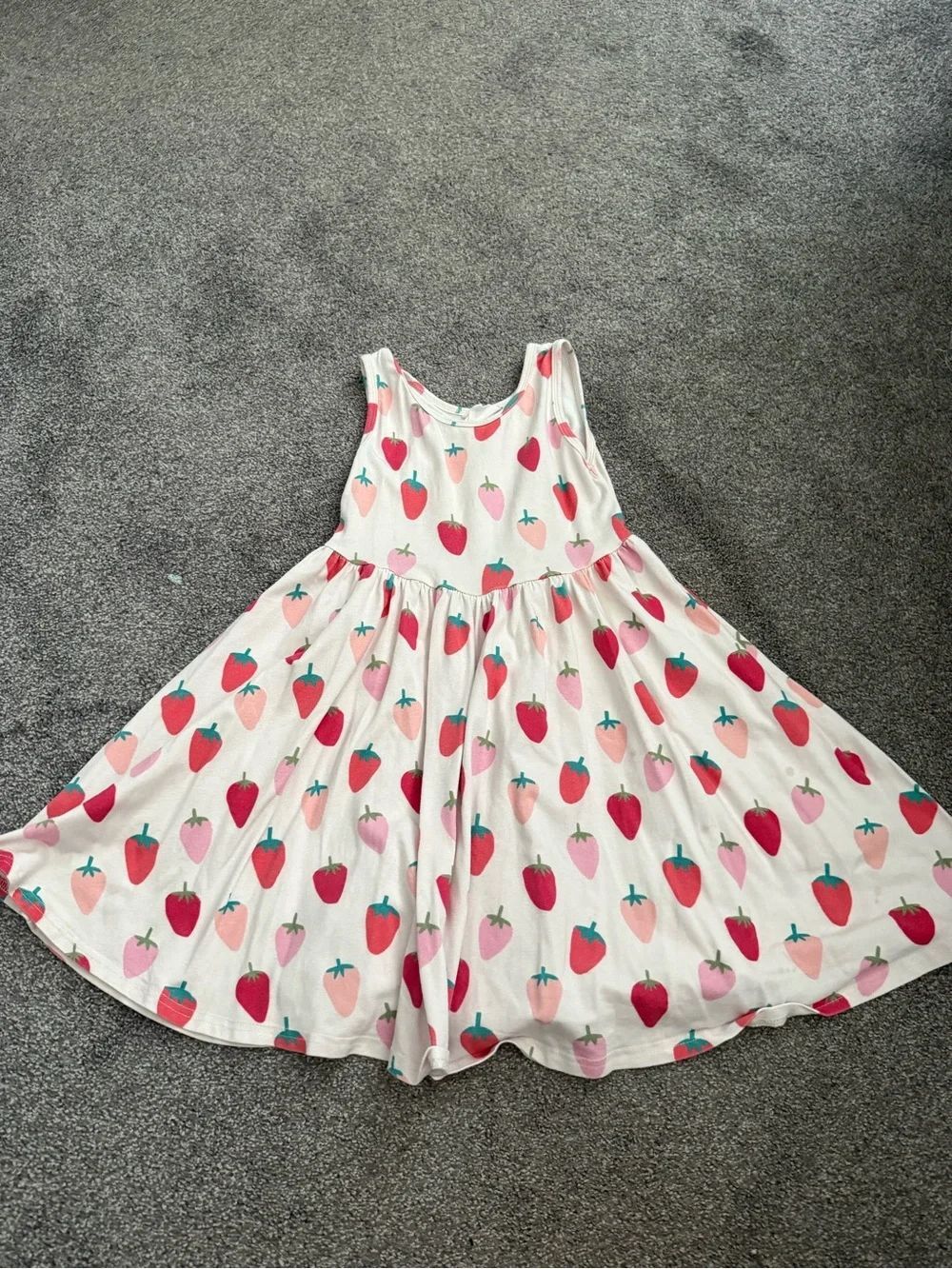 Vivie & Ash Strawberry Print Twirl Dress Sz 7
